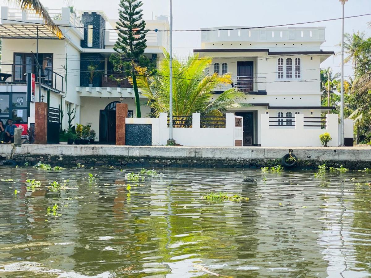 Vila Alice Lake Promise Alappuzha Exteriér fotografie