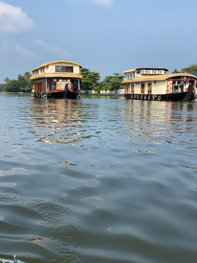 Vila Alice Lake Promise Alappuzha Exteriér fotografie